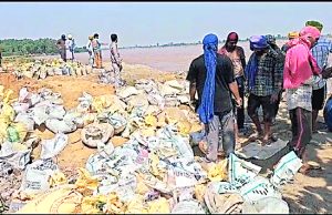 ससराली में रिंग बांध के काफी नजदीक पहुंचा सतलुज का पानी, सेना के अधिकारियों ने लिया जायजा