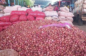 Diwali पर किसानों की बढ़ी चिंता, 11 दिन तक बंद रहेंगी प्याज मंडियां