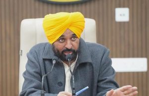 CM Bhagwant Mann; कहा AAP डॉक्टर और इंजीनियर बना रही है, जबकि SAD पंजाब को ‘डायनासोर युग’ में धकेल रहा