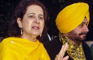 Punjab: विवाद में फंसीं Navjot Kaur Sidhu, कांग्रेस MP ने भेजा लीगल नोटिस