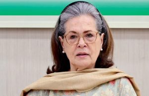 नागरिकता से पहले वोटर कैसे बनीं? सोनिया गांधी को सेशन कोर्ट का नोटिस