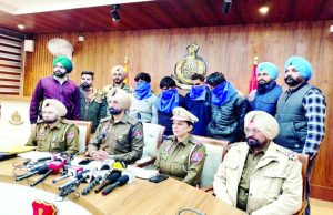 नकली वीजा लगवाकर म्यूल बैंक अकाउंट उपलब्ध कराने वाले 4 आरोपी गिरफ़्तार