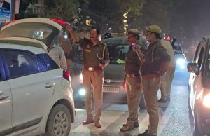 गुरदासपुर फायरिंग के बाद Amritsar में हाई अलर्ट: अजनाला में कड़ी नाकाबंदी और सुरक्षा बढ़ाई ग