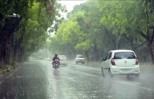 Punjab में बारिश से बदला मौसम, मार्च में फिर लौटी ठंड; आज के लिए ऑरेंज अलर्ट जारी