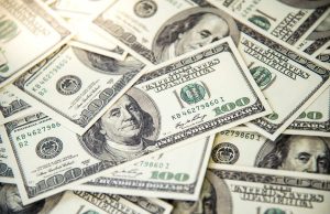 165 साल बाद बदलने जा रही परंपरा, अमेरिकी डॉलर पर पहली बार दिखेंगे राष्ट्रपति ट्रंप के सिग्नेचर