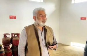 Pathankot में कैबिनेट मंत्री कटारूचक्क ने गैस एजेंसी पर मारा छापा, DFSC को दिए निर्देश