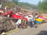 जम्मू-कश्मीर में बड़ा हादसा: उधमपुर में खाई में गिरी बस, 15 लोगों की मौत, रेस्क्यू जारी