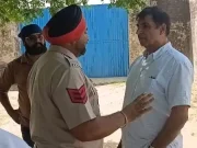 जालंधर में NRI पर जमीन कब्जाने का आरोप:हाईकोर्ट से मिला है स्टे, मालिकों ने कब्जा करने आए लोगों की गाड़ी पकड़ी