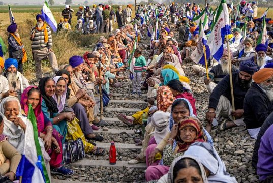 पंजाब में सरकार ने मांगी मोहलत, किसानों ने 3 दिन के लिए टाला रेल रोको आंदोलन