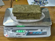 Amritsar कस्टम ने यात्री से गांजा किया बरामद:बैंकाक की फ्लाइट से आया था यात्री, मिठाई के डिब्बों में छिपाकर लाया, कीमत 0.96 करोड़