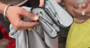 Amritsar’ के गोल्डन टेंपल में युवकों की पिटाई:चेकिंग दौरान मिले इंजेक्शन, बीड़ी-तंबाकू; वीडियो सोशल मीडिया पर वायरल