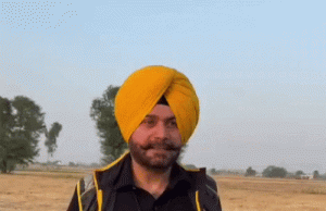 Aujla के गाने पर सिद्धू की नई रील:Amritsar में काला कुर्ता और गले में पहना कंठा, गाना लगाया- गबरू पुत्त पंजाब दा