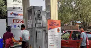 Chandigarh में Petrol-Diesel खरीद पर लिमिट लगाई:बाइक-स्कूटी को ₹500, कार को ₹1500 से ज्यादा का नहीं मिलेगा तेल