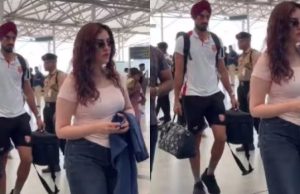 Airport पर खाली हाथ चली गर्लफ्रेंड, तीन बैग उठाकर पीछे-पीछे चलते दिखे अर्शदीप, सोशल मीडिया पर छिड़ी बहस