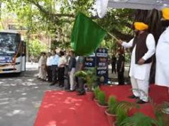 Punjab CM ने Finland के लिए रवाना किए टीचर:72 प्राथमिक टीचर फिनलैंड के तुर्कू में लेंगे ट्रेनिंग
