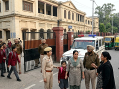 पंजाब में रेलवे ट्रैक-एयरपोर्ट पार्किंग में ब्लास्ट की धमकी:लुधियाना-संगरूर के स्कूलों को भी उड़ाने का थ्रेट; पुलिस ने खाली कराए, सर्च ऑपरेशन जारी