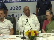 INDIA गठबंधन की बैठक में खड़गे का केंद्र सरकार पर हमला, SIR-महंगाई और विदेश नीति पर उठाए सवाल