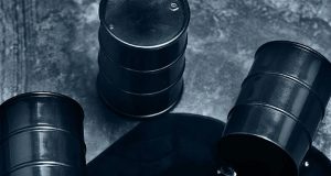 Iran और America के बीच तनाव से Crude Oil की कीमत में 4% की बढ़ोतरी, भारत में मंहगा हो सकता है Petrol-Diesel