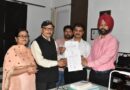 DC HANDS OVER CITIZEN CERTIFICATE TO TWO BROTHERS LIVING IN INDIA FOR OVER 22 YEARS