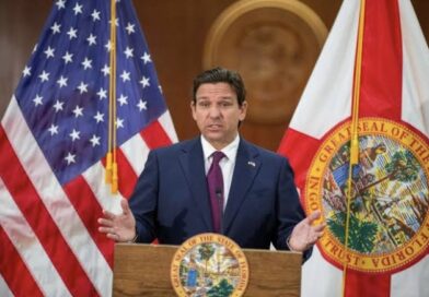 US’ Florida governor approves bill banning social media for minors