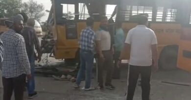 School bus collides with truck, 14 children and 2 staff injured