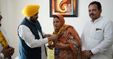 Jalandhar bypolls: Bibi Surjit Kaur joins AAP