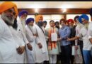 Sikh delegation meets Union Minister against Rahul Gandhi