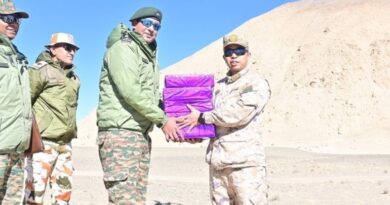 Indian and Chinese troops exchange sweets along LAC on Diwali