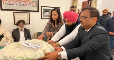 Harjot Singh Bains and KAP Sinha pays homage on behalf of Punjab Government to Doctor Manmohan Singh