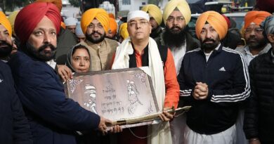 AMAN ARORA REMEMBERS SUPREME & UNPARALLELED SACRIFICE OF SAHIBZADAS AND MATA GUJRI JI