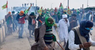 Haryana Police use tear gas on farmers marching towards Delhi