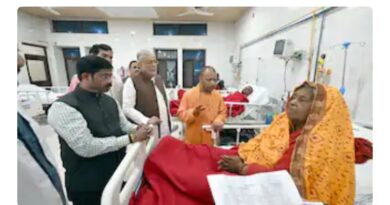 Yogi Adityanath visits injured pilgrims in Prayagraj, assures proper treatment