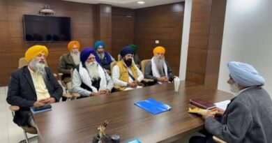 MP Amritpal Singh’s father meets Gurdwara Election Commission chief over SGPC voter registration