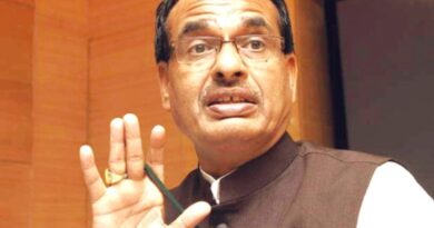 Minister Chouhan criticizes Air India over damaged seat, airline apologizes