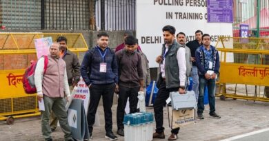 Delhi Election News: दिल्ली में बुर्के में वोटिंग पर हंगामा हुआ; Delhi Election में 60.44% वोटिंग:पिछली बार से 2% कम मतदान