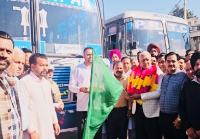 BARINDER KUMAR GOYAL FLAGS OFF BUSES ON TWO NEW ROUTES