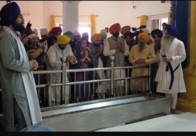 CM Mann Mann with wife pay obeisance at Sri Kesgarh Sahib during Hola Mahalla