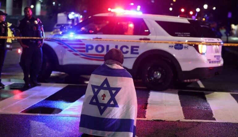 Two Israeli Embassy staff shot dead outside Jewish Museum in Washington